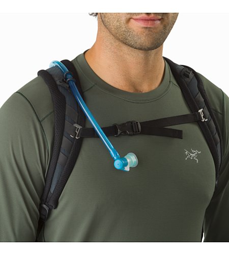 arcteryx aerios 10
